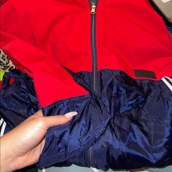 Under Armour Windbreaker - Picture 2 of 5